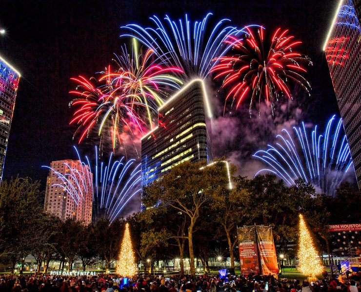 Uptown-Houston-Holiday-Lighting-Fireworks_-Courtesy-of-Uptown-Houston