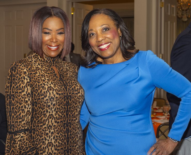 LtoR-Deborah-Duncan-Honorable-Vanessa-Gilmore-honored-for-confidence