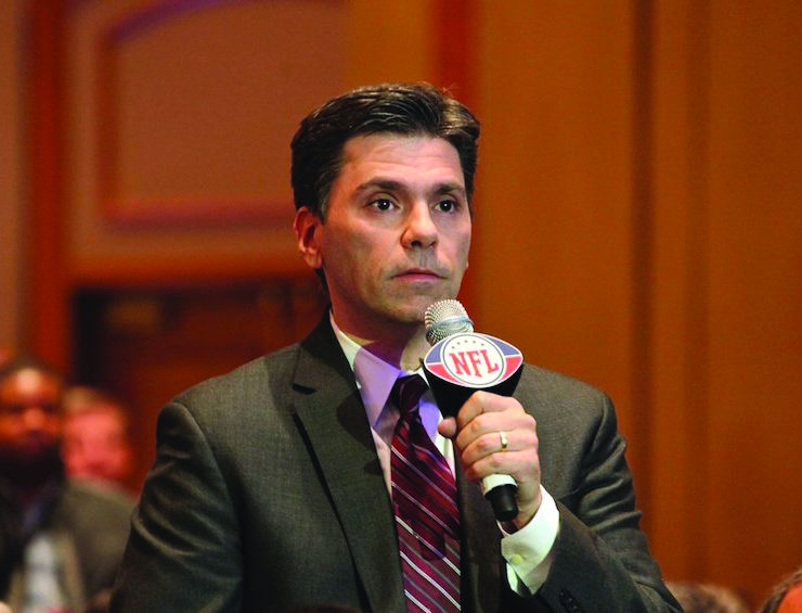 SuperbowlMediaCenter39-Mike-Florio