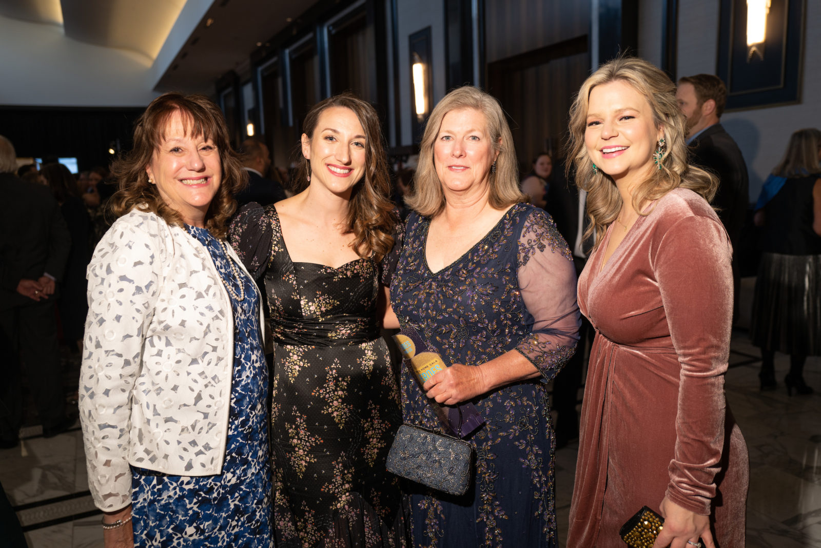 71_NorasHomeGala_DOrtizPhoto_040822
