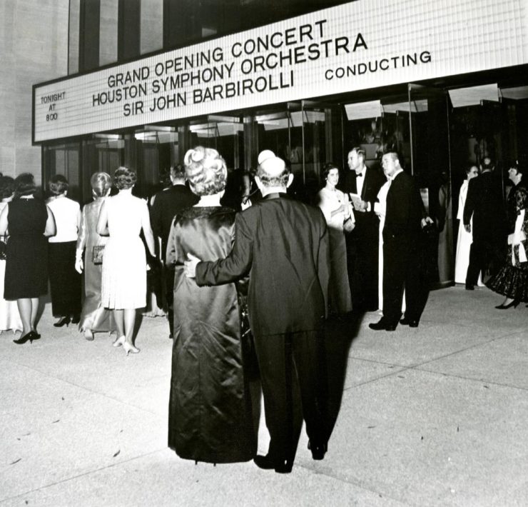 4-Opening-Night-at-Jones-hall