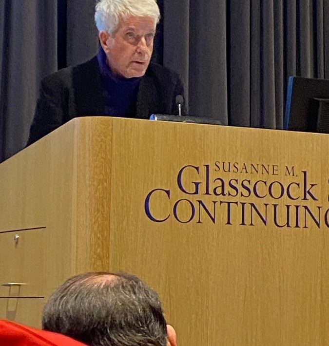 8-Jacques-Vallée-speaks-at-Rice-conference