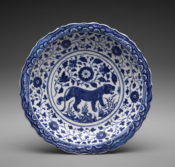 1-Dish-with-Lion