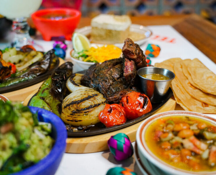 HiWay-Fajitas-Al-Carbon-Credit-Mikah-Danae-1024x683-2