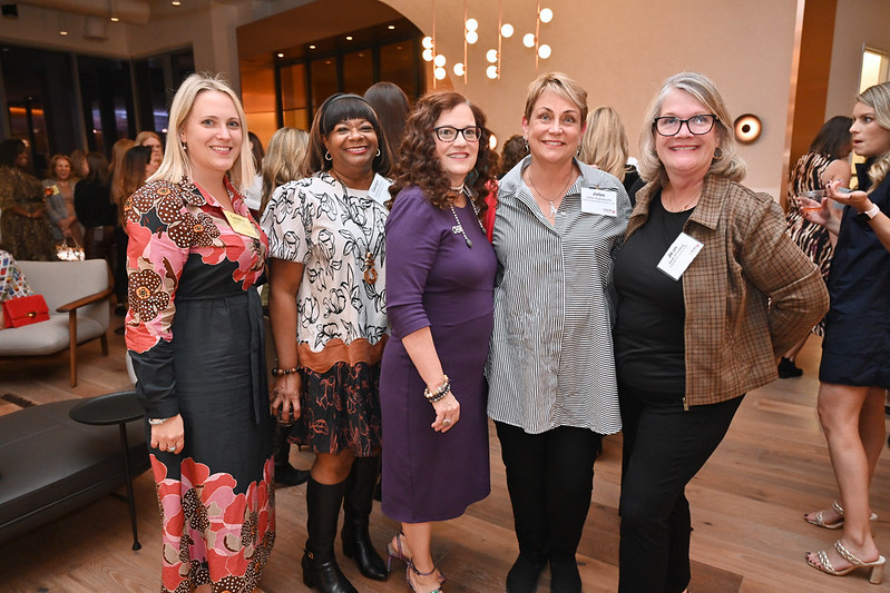 Caroline-Litya-Carolyn-Johnson-Elaine-Howard.-Jolee-Aylesworth.-Jean-Harding