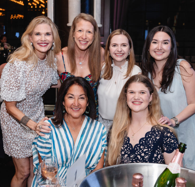Amy Pierce, Elysa Nelson, Kara Neumann, Anna McGrath, Paulina McGrath, Kendall Pierce