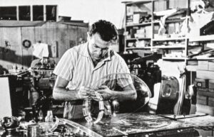 03 Kosice in his studio, 1962 03 Kosice in his studio, 1962