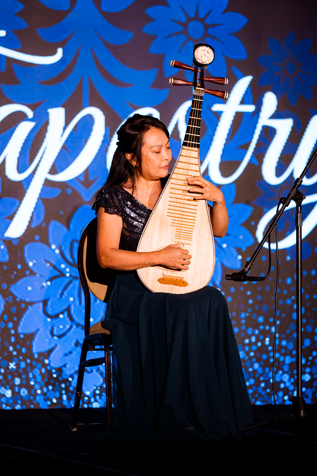 Instrumentalist Changlu Wu photo by Hung L. Truong