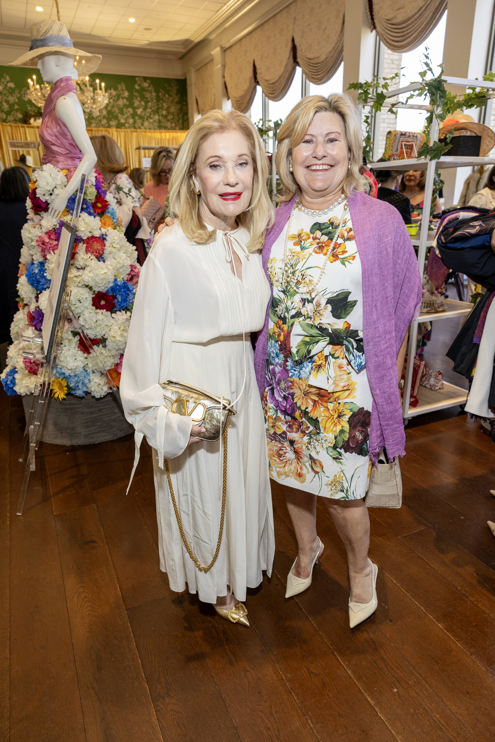 Jan Rhodes, Maureen Higdon