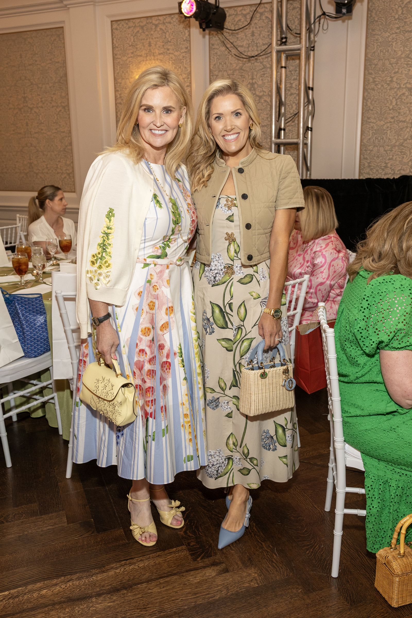 Jennifer Allison, Amanda Buffone