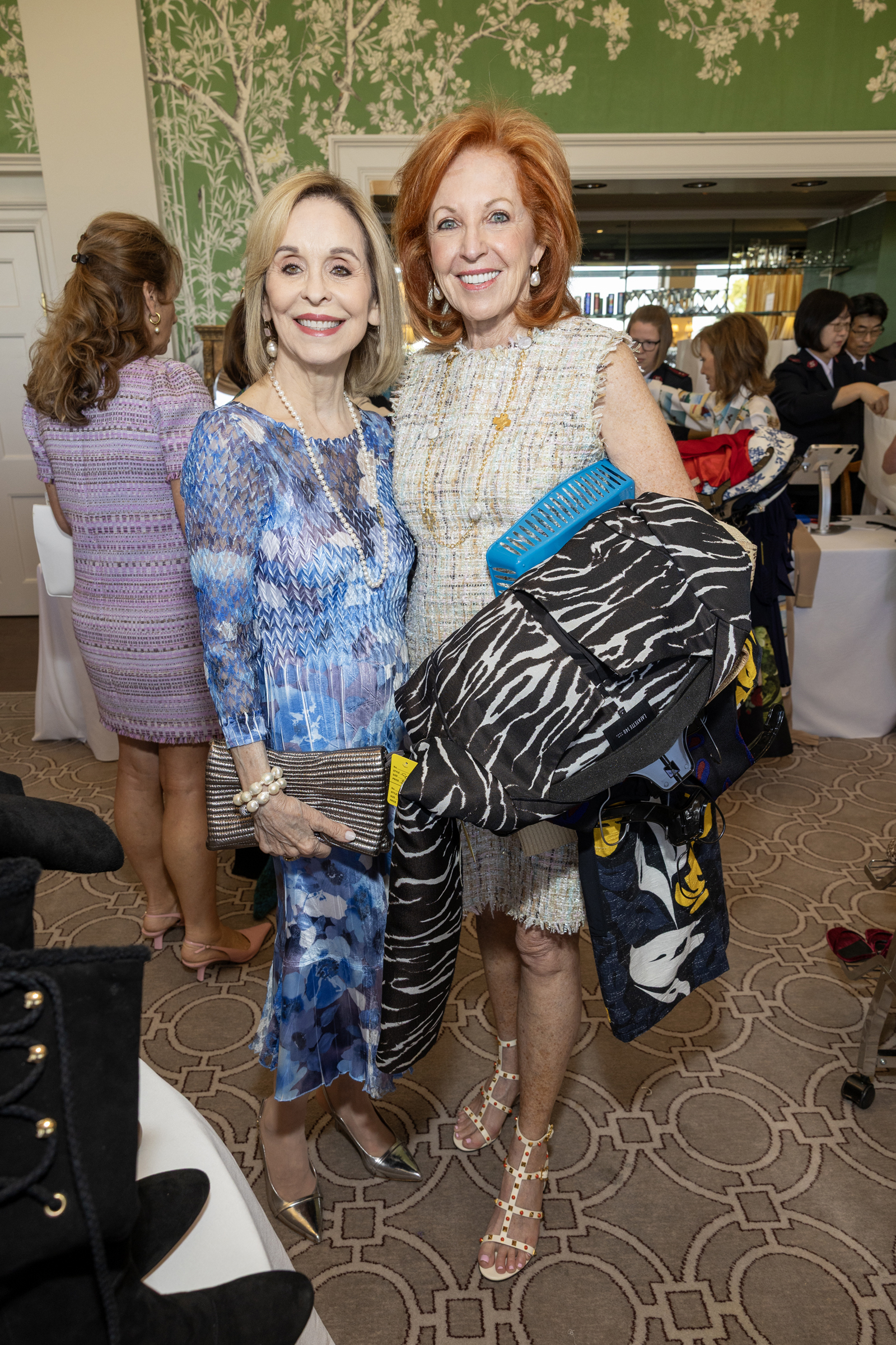 Sandra Porter, Nancy Strohmer (Jenny Antill)